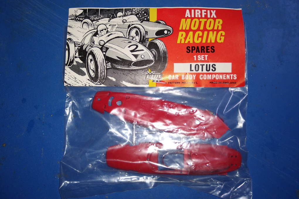 Slotcars66 Lotus 24 1/32nd Scale Airfix pin guide slot car body red late c/w windscreen   
